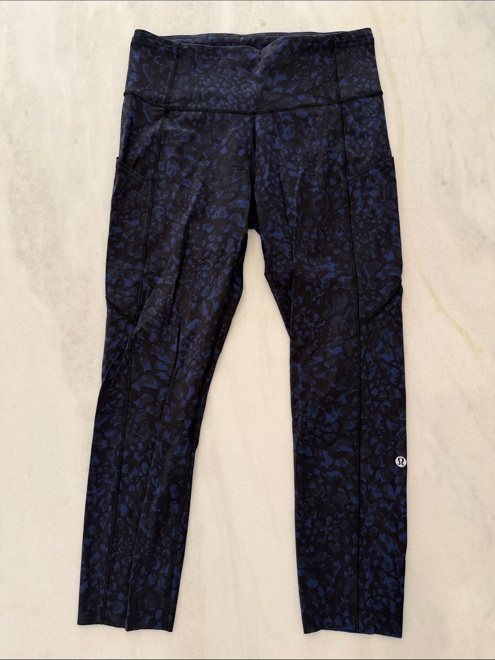 lululemon athletica ladies  Navy Black Patterned Joggers